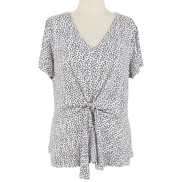 FLOWER & FEATHER BLACK & WHITE POLKA DOT V-NECK TIE-FRONT TOP, SIZE 2X - Picture 1 of 4